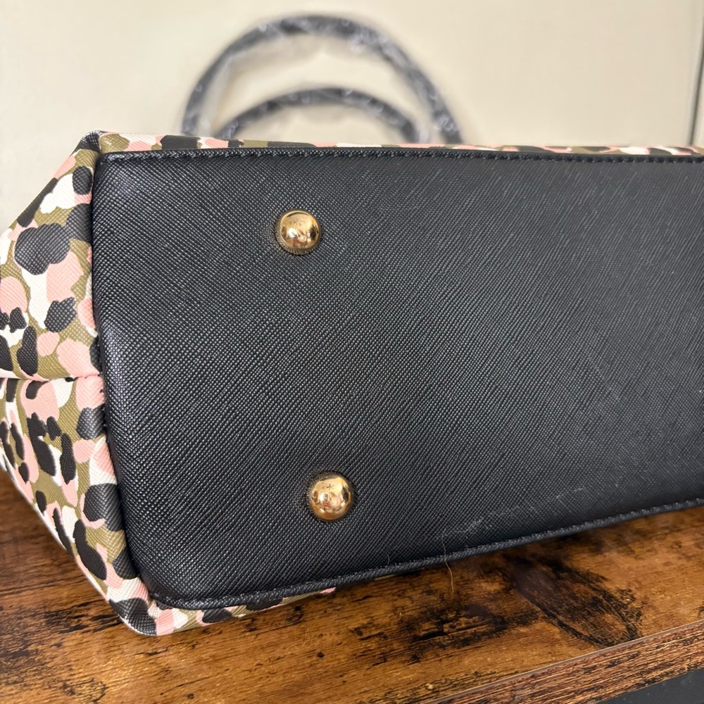 Trina Turk | Leopard Crossbody Tote, Pink Leopard NWT - Picture 13 of 15